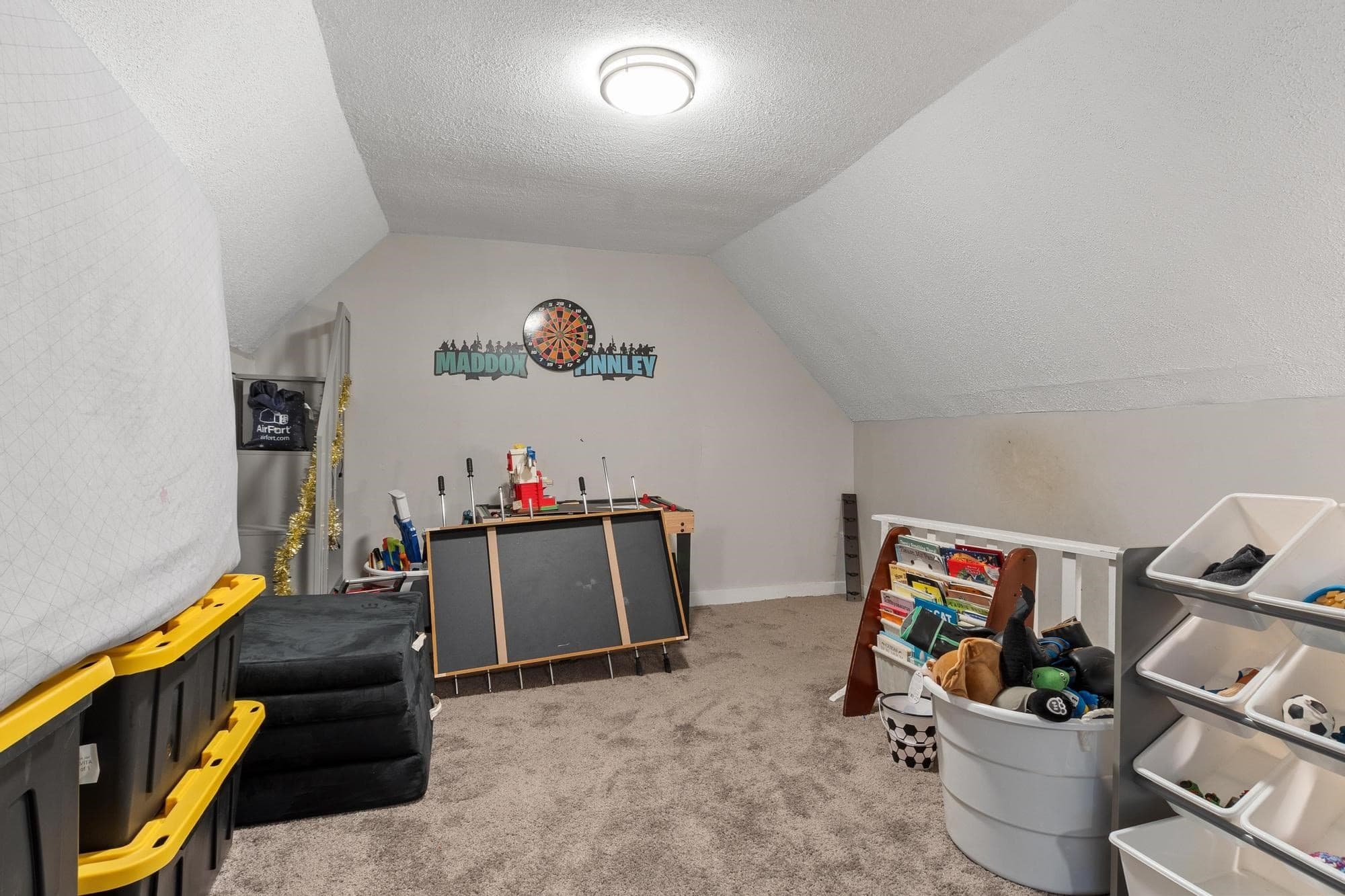 Single Family Residence at 85 Montrose St, Springfield MA 01109, Springfield, photo 27 of 39