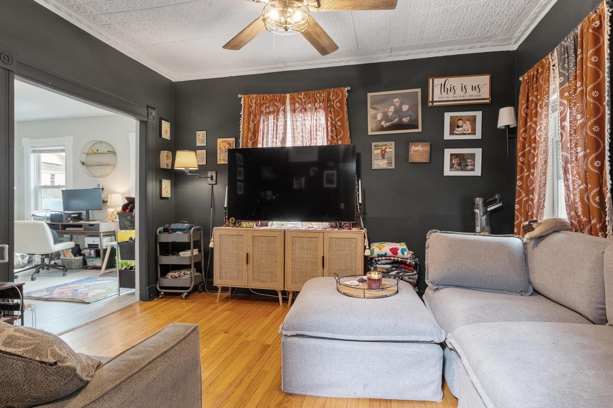 Single Family Residence at 85 Montrose St, Springfield MA 01109, Springfield, photo 6 of 39