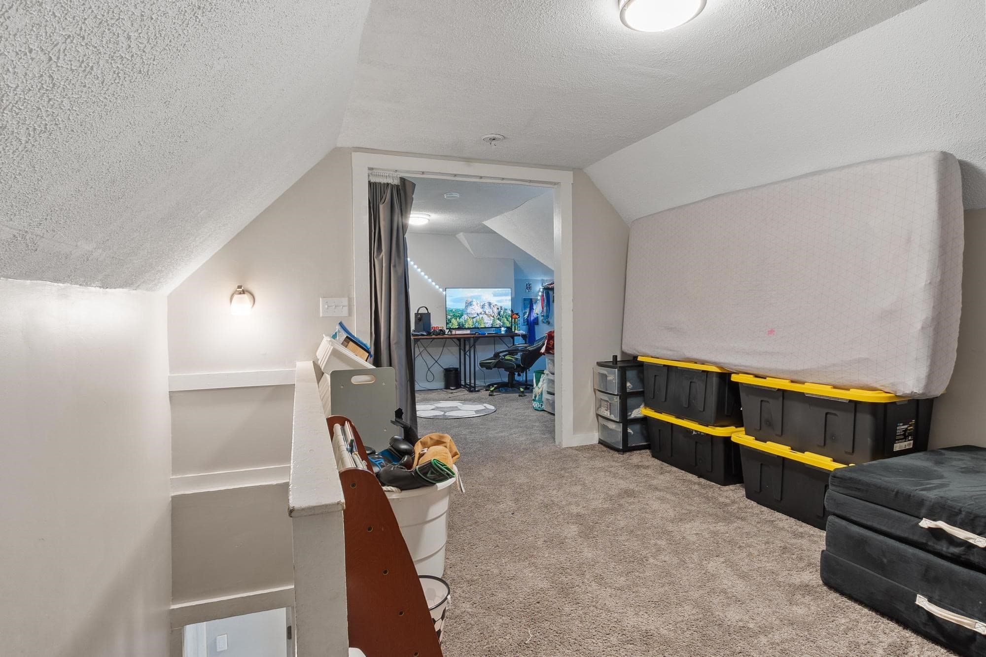 Single Family Residence at 85 Montrose St, Springfield MA 01109, Springfield, photo 26 of 39