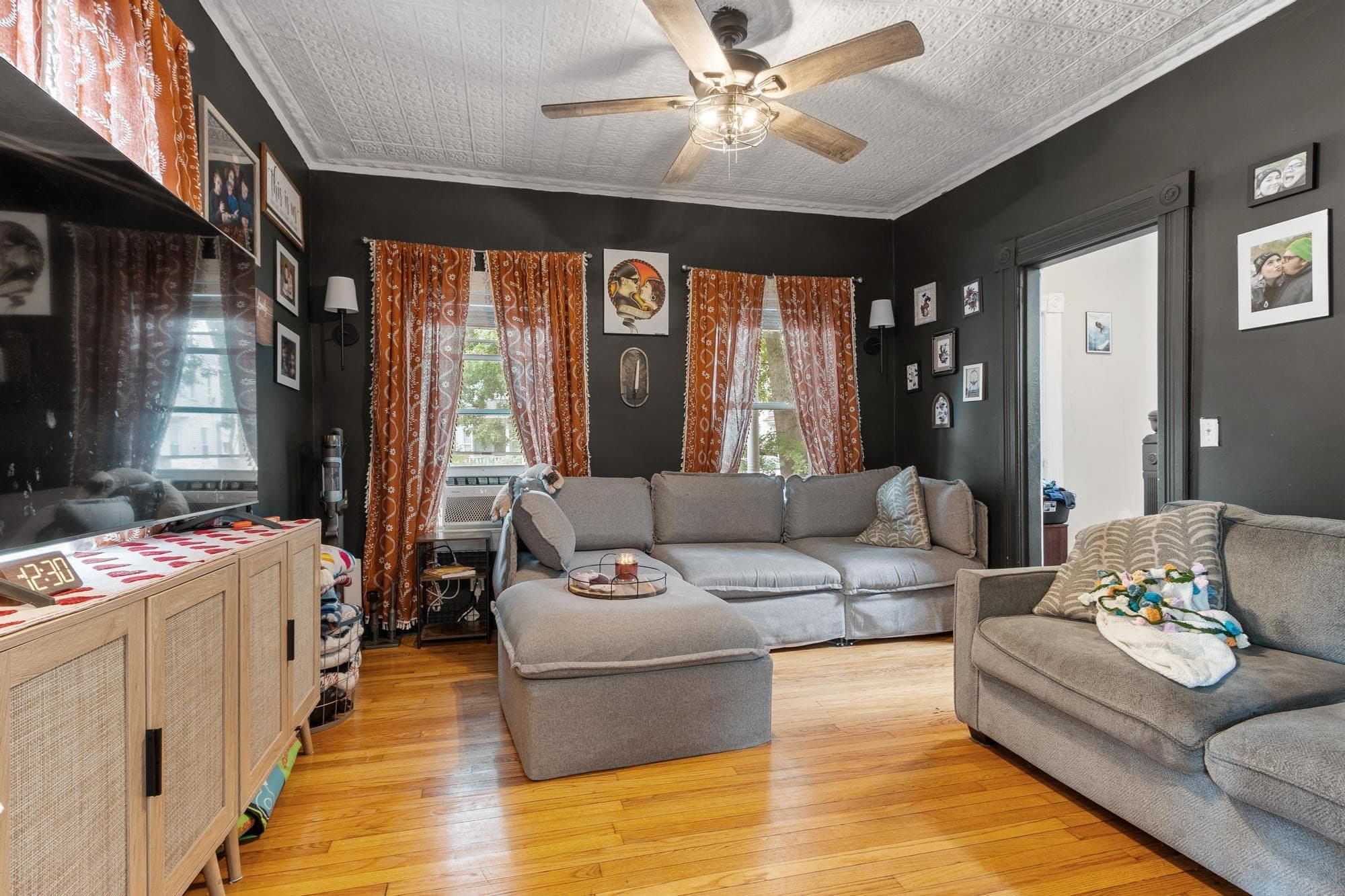 Single Family Residence at 85 Montrose St, Springfield MA 01109, Springfield, photo 7 of 39
