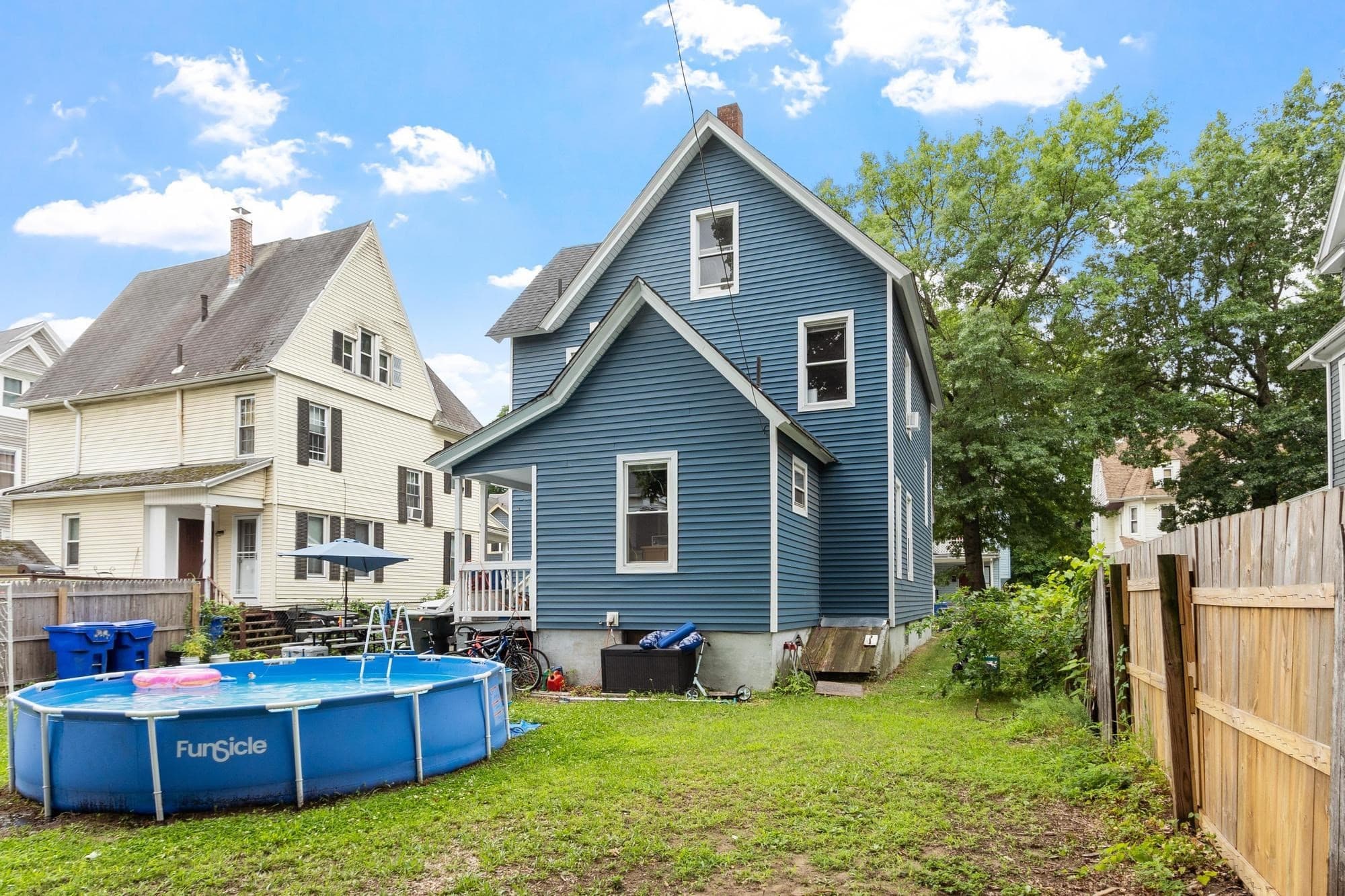 Single Family Residence at 85 Montrose St, Springfield MA 01109, Springfield, photo 34 of 39