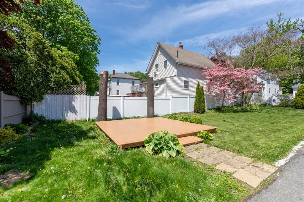 29 Bowman St, Malden MA 02148 photo 4
