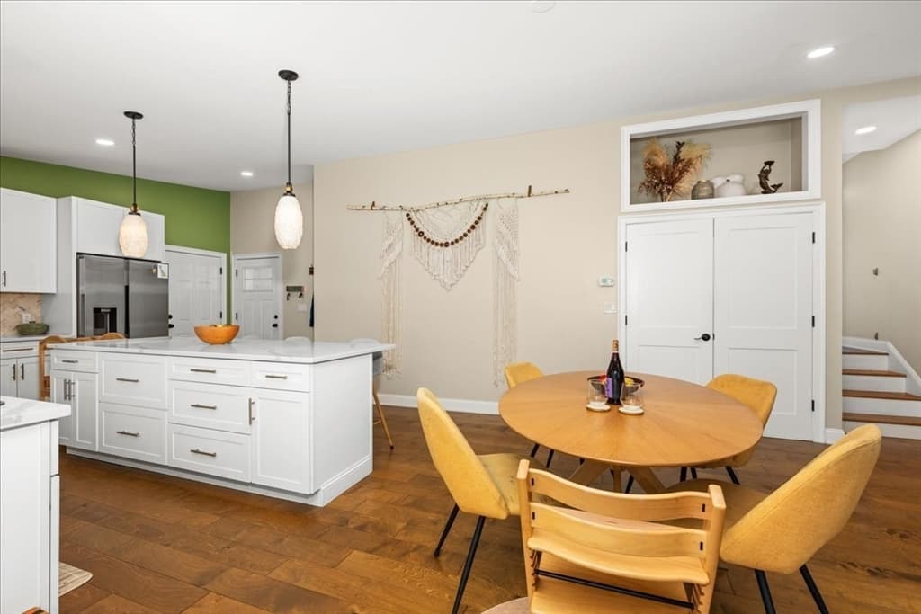 374 South St, Northampton MA 01060 photo 6