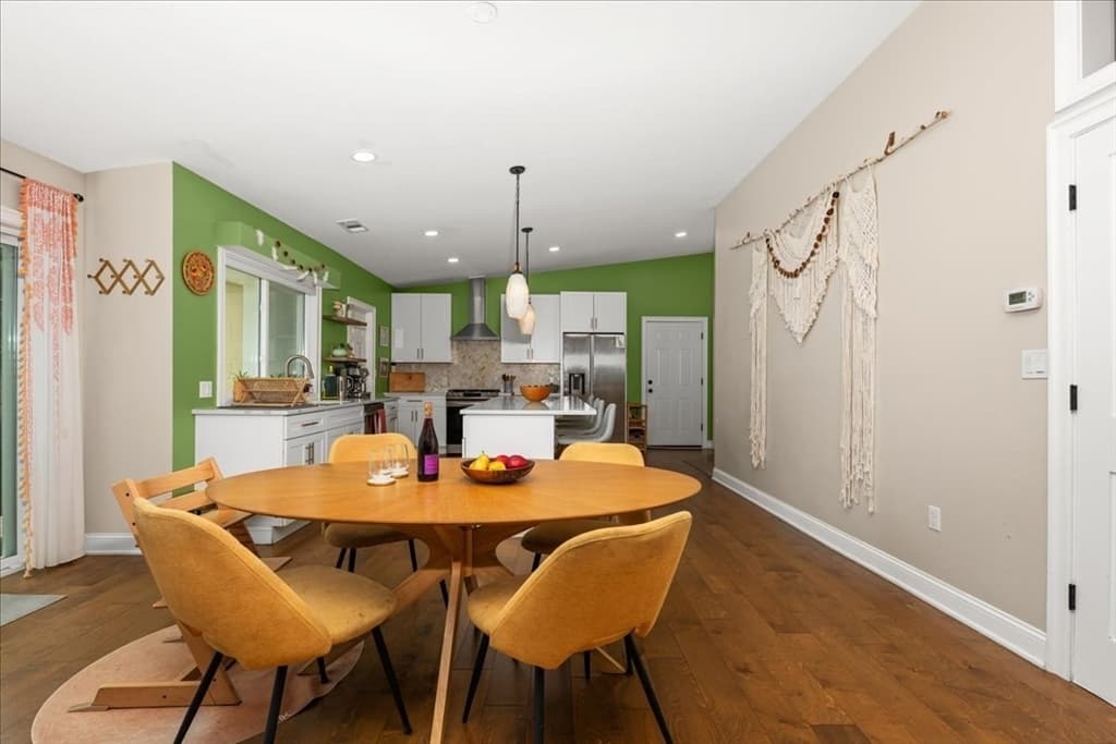 374 South St, Northampton MA 01060 photo 7
