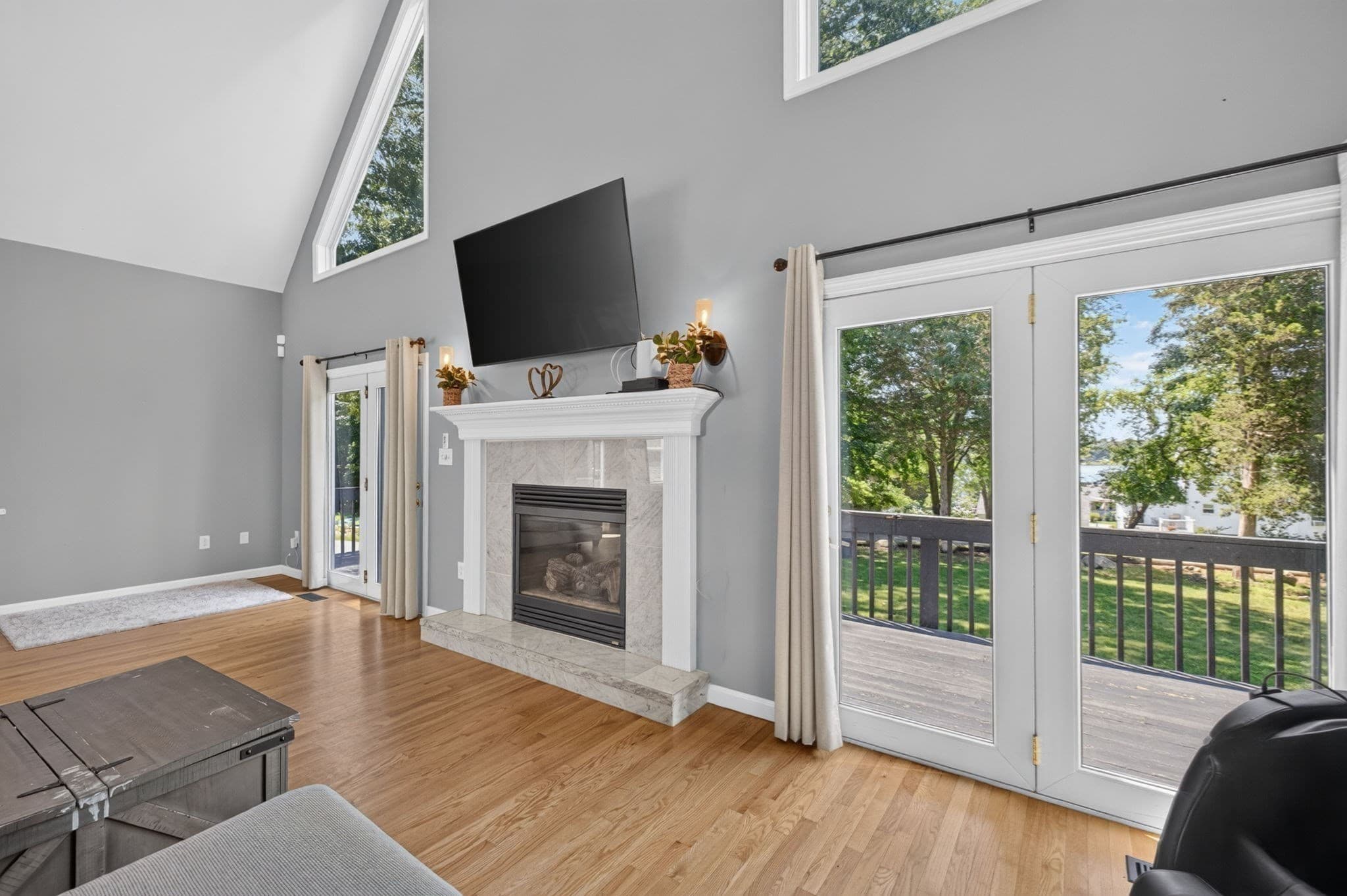 Single Family Residence at 9 Broadview Ave, Berkley MA 02779, Berkley, photo 12 of 40