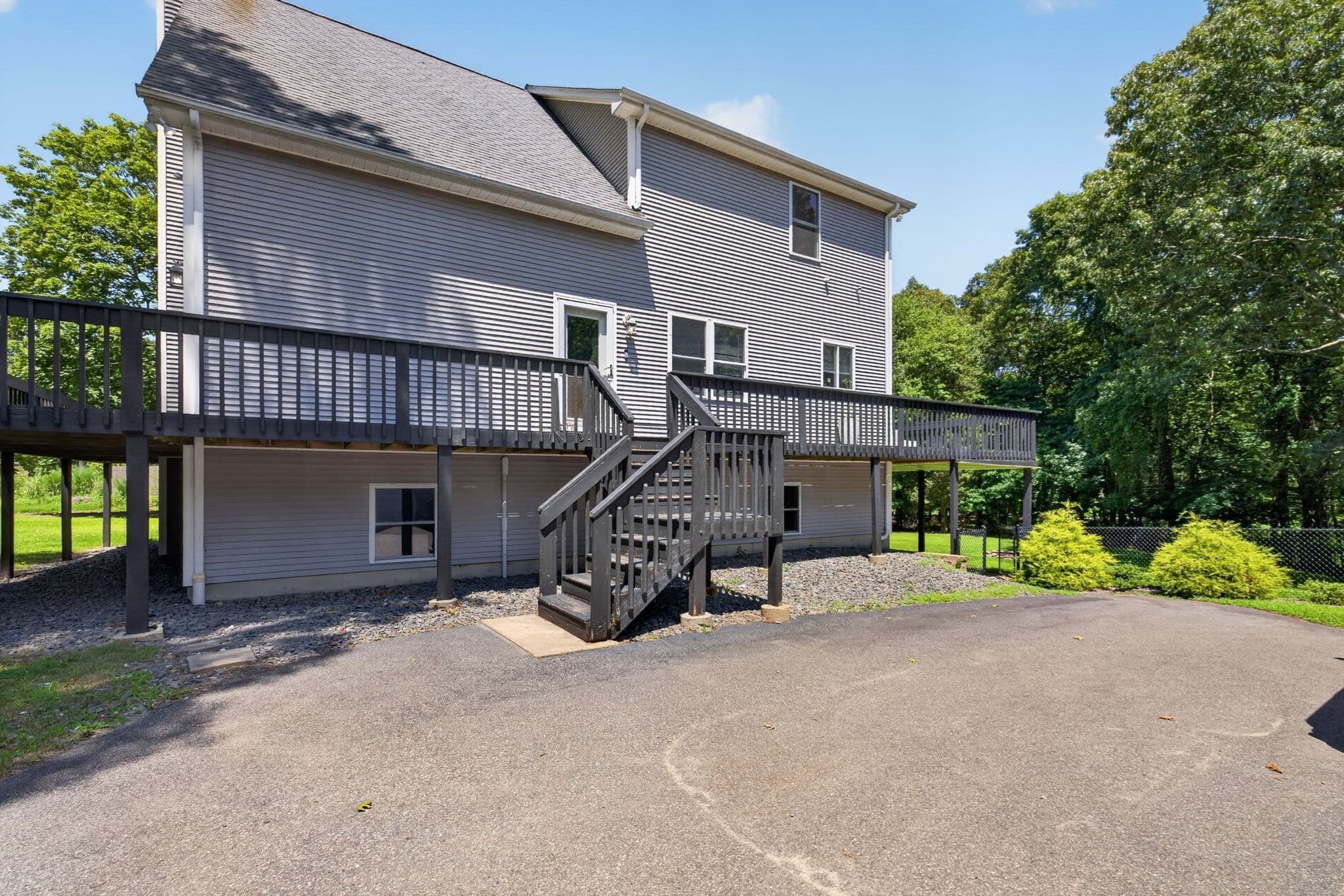 Single Family Residence at 9 Broadview Ave, Berkley MA 02779, Berkley, photo 3 of 40