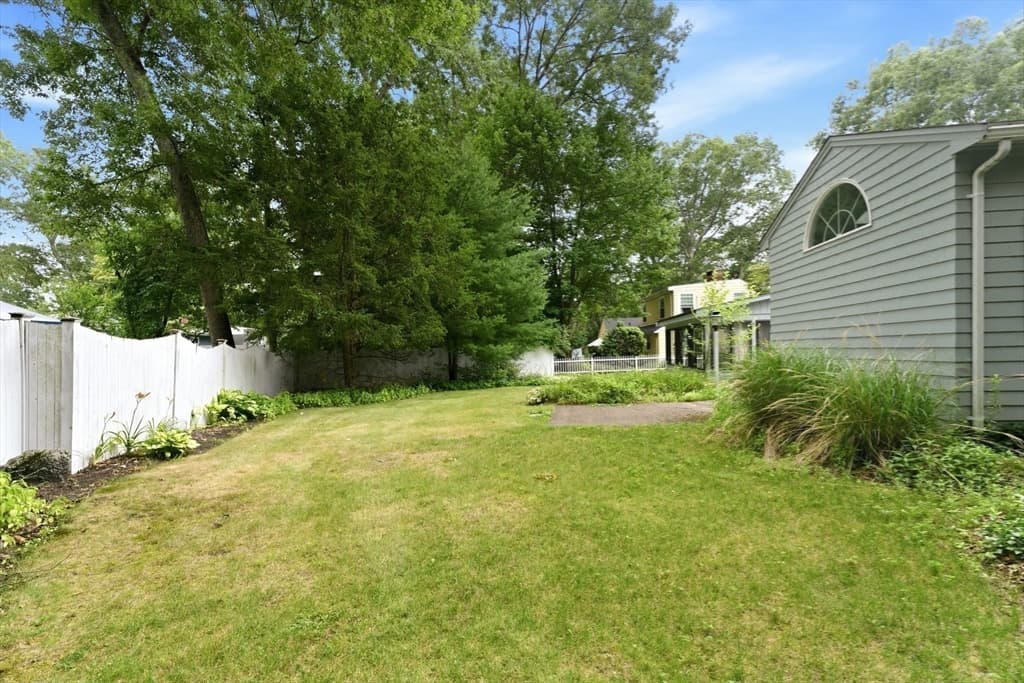 127 Anawan Rd, North Attleboro MA 02760 photo 32