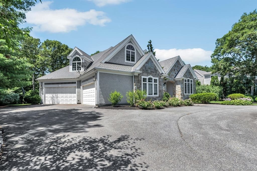 20 Eagle Dr, Mashpee MA 02649 photo 3