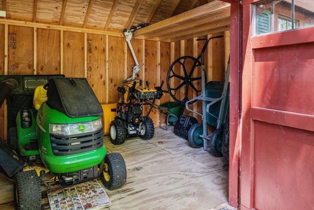 16 Pine Hill Rd, Easthampton MA 01027 photo 38