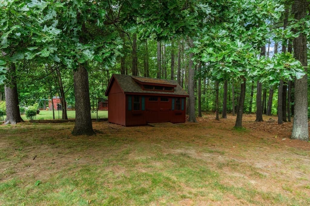 16 Pine Hill Rd, Easthampton MA 01027 photo 37