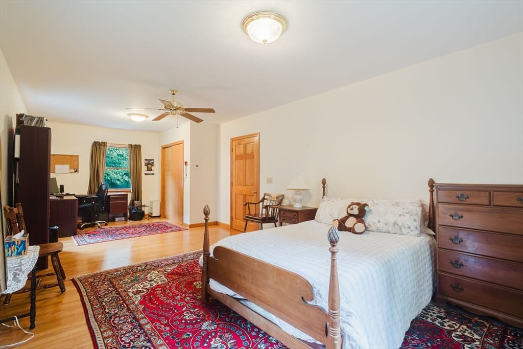 16 Pine Hill Rd, Easthampton MA 01027 photo 15
