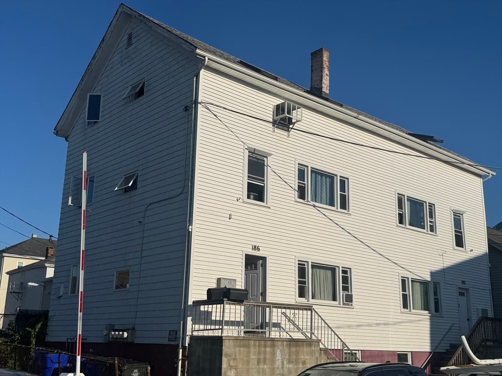 186 Fountain St, Fall River MA 02721 photo 3