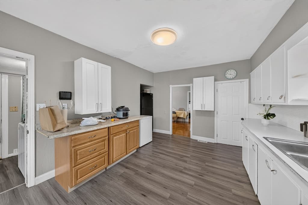 8 Gilman Street, Worcester MA 01605 photo 6