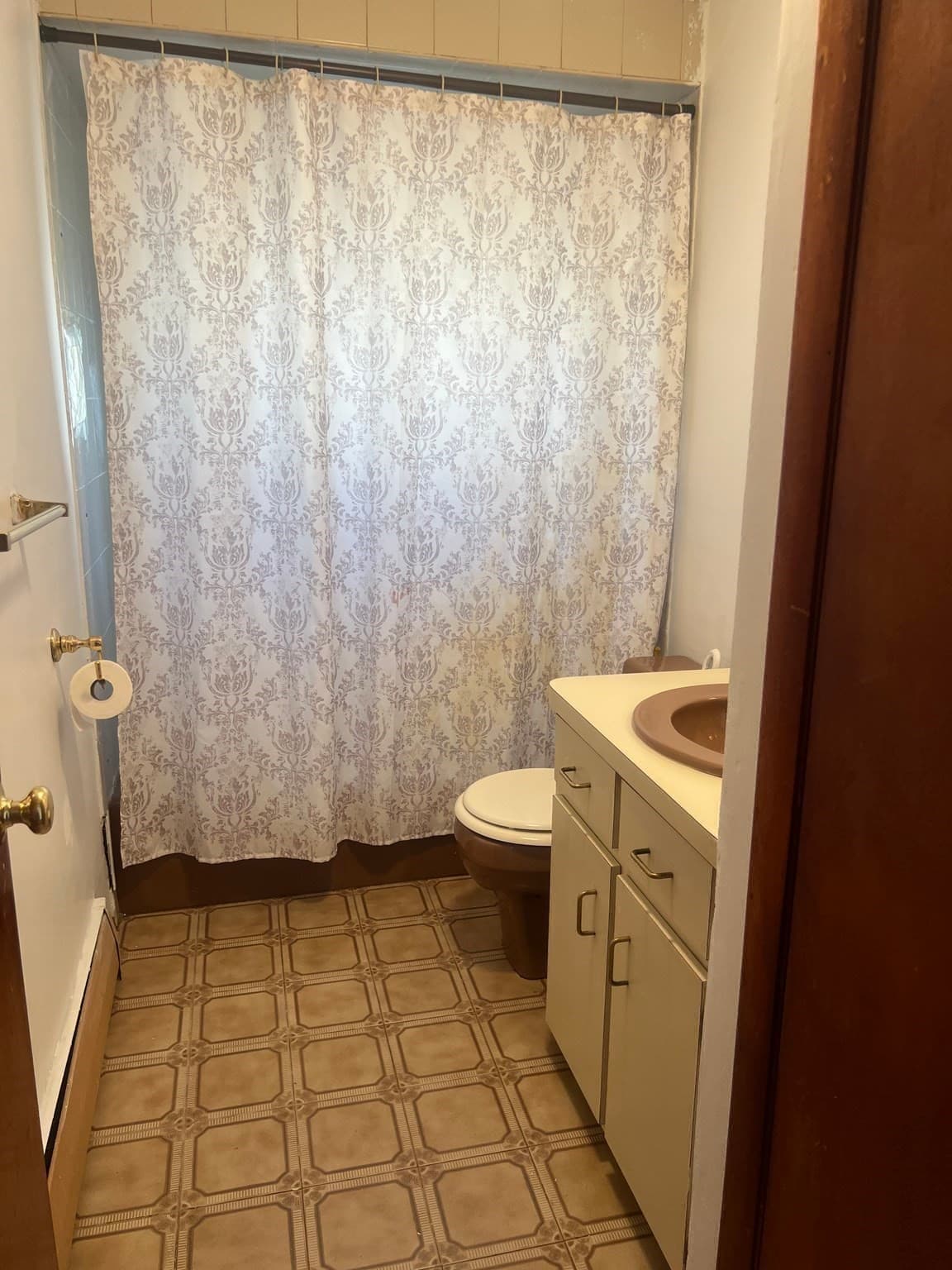Single Family Residence at 13 Lantern Rd, Revere MA 02151, Revere, photo 13 of 26