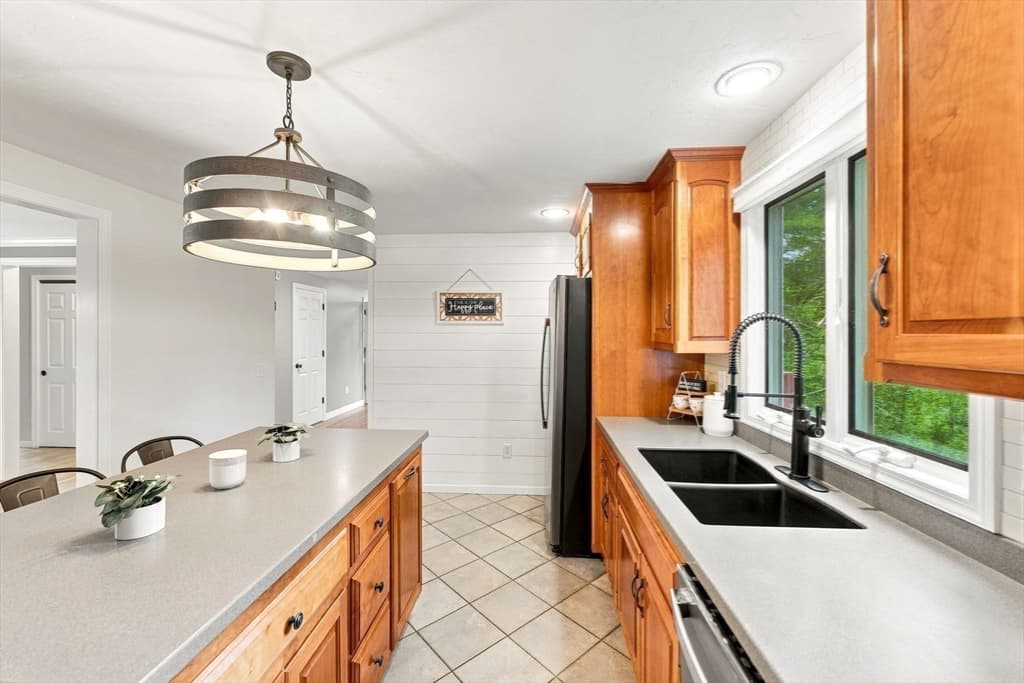 115 Sutton Rd, Webster MA 01570 photo 17