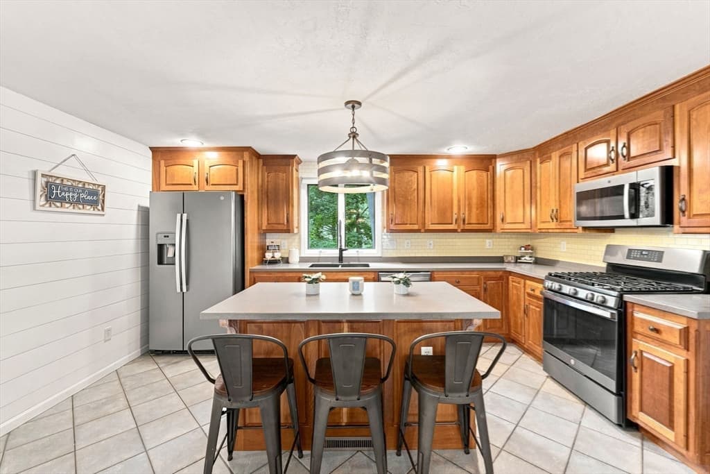 115 Sutton Rd, Webster MA 01570 photo 18