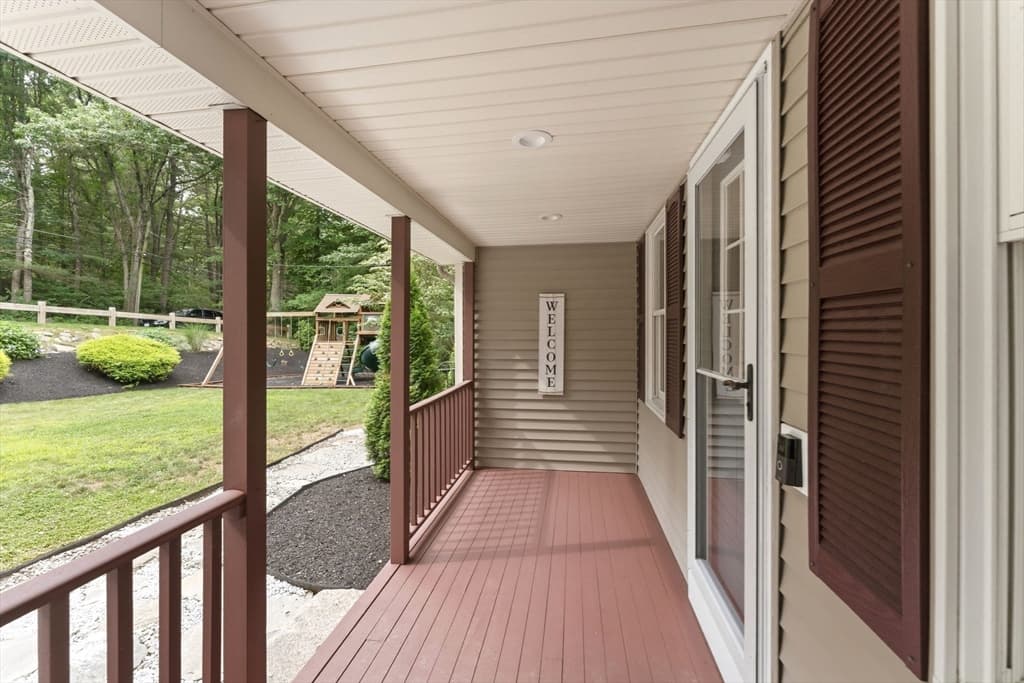 115 Sutton Rd, Webster MA 01570 photo 4