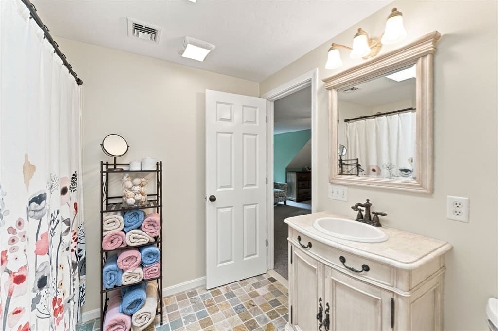 115 Sutton Rd, Webster MA 01570 photo 21