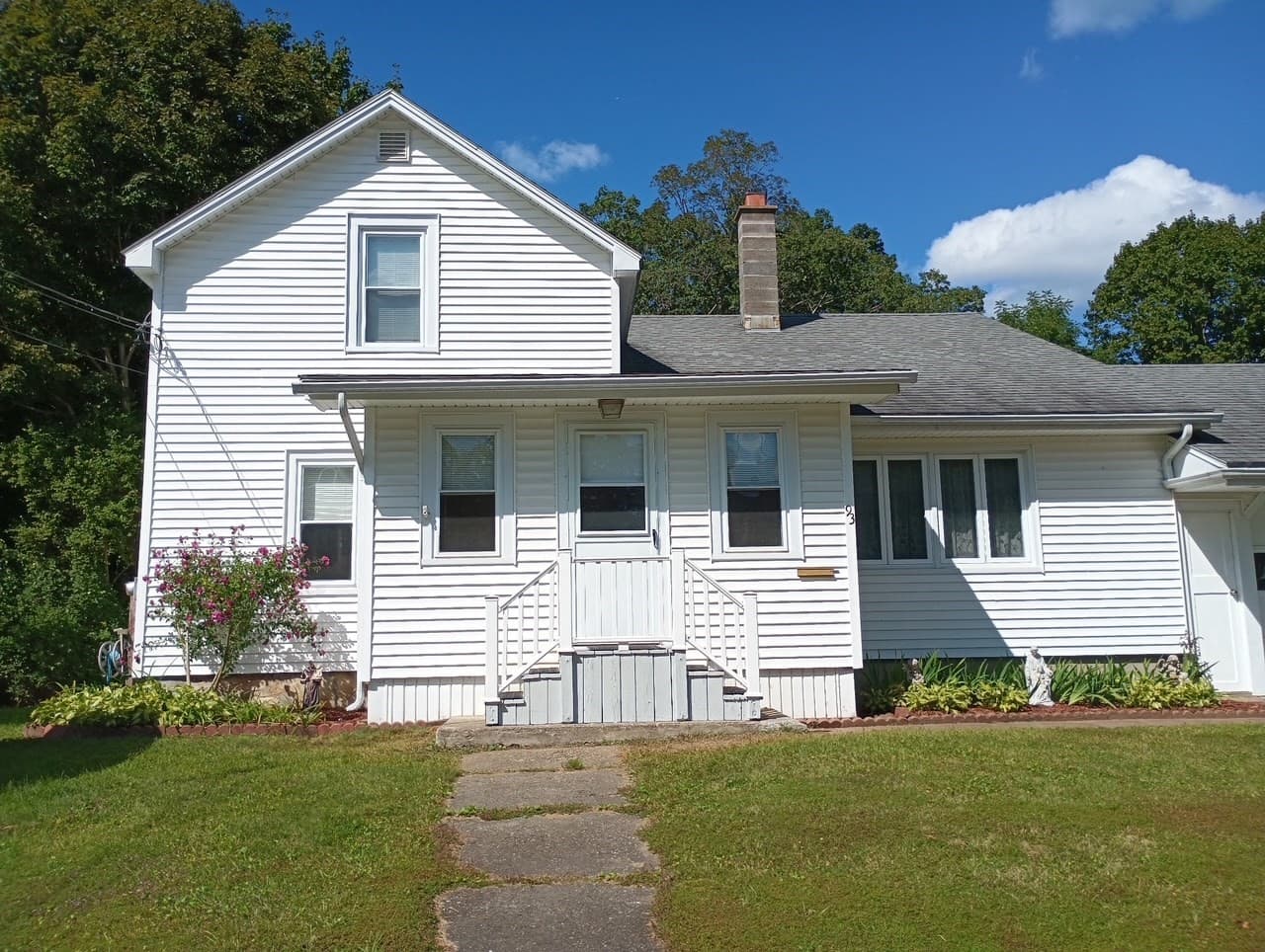 93 Pine St, Dalton MA 01226