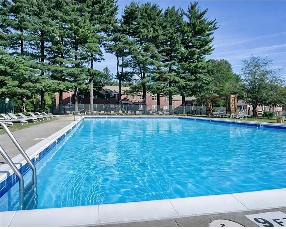 Condominium at 164 Regency Park Dr # 164, Agawam MA 01001, Agawam, photo 13 of 14