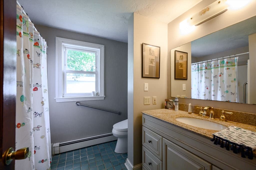 1154 Washington St, Hanover MA 02339 photo 17