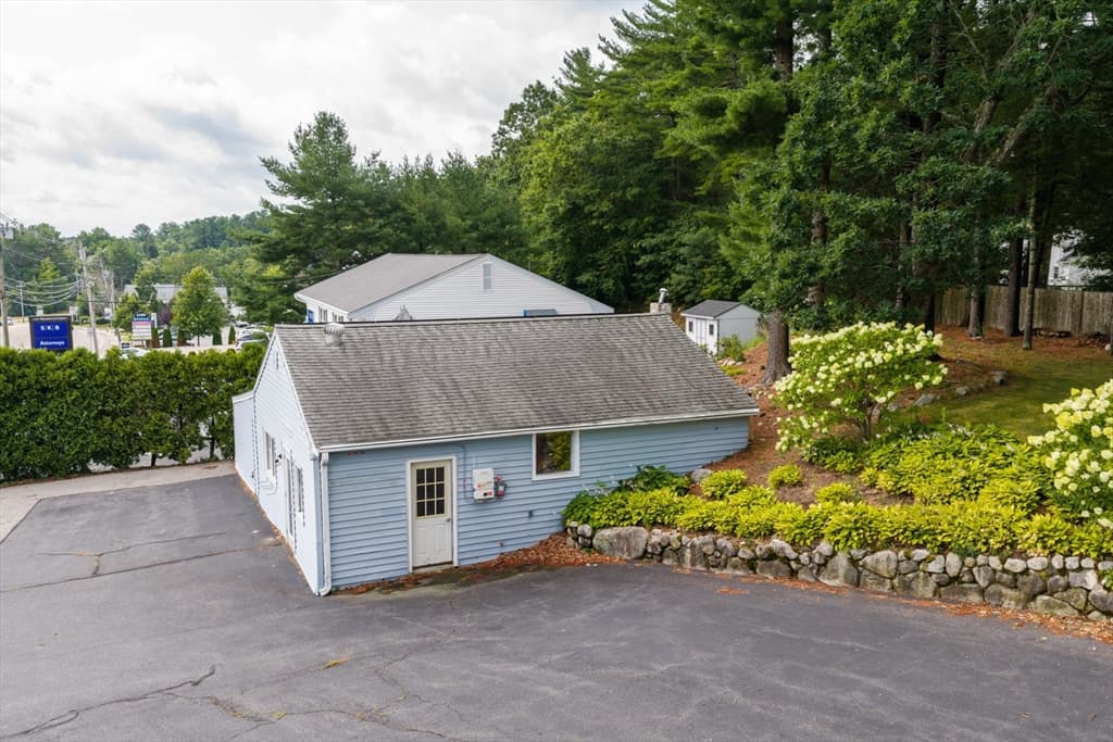 1154 Washington St, Hanover MA 02339 photo 5