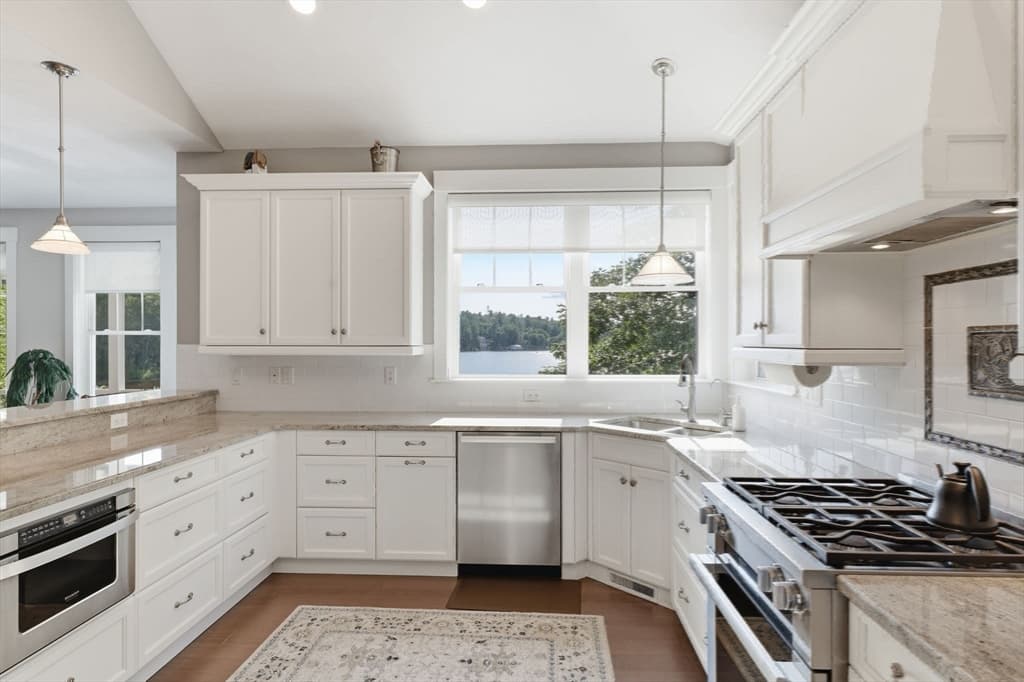 6 Weetamoo Way, Westford MA 01886 photo 21