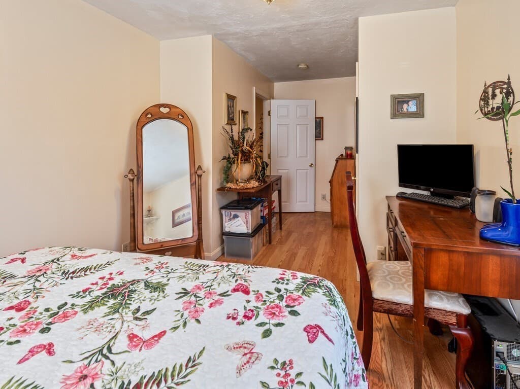242 Pleasant Street, Leominster MA 01453 photo 17