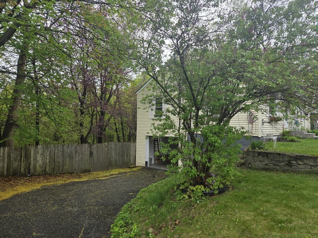 242 Pleasant Street, Leominster MA 01453 photo 3