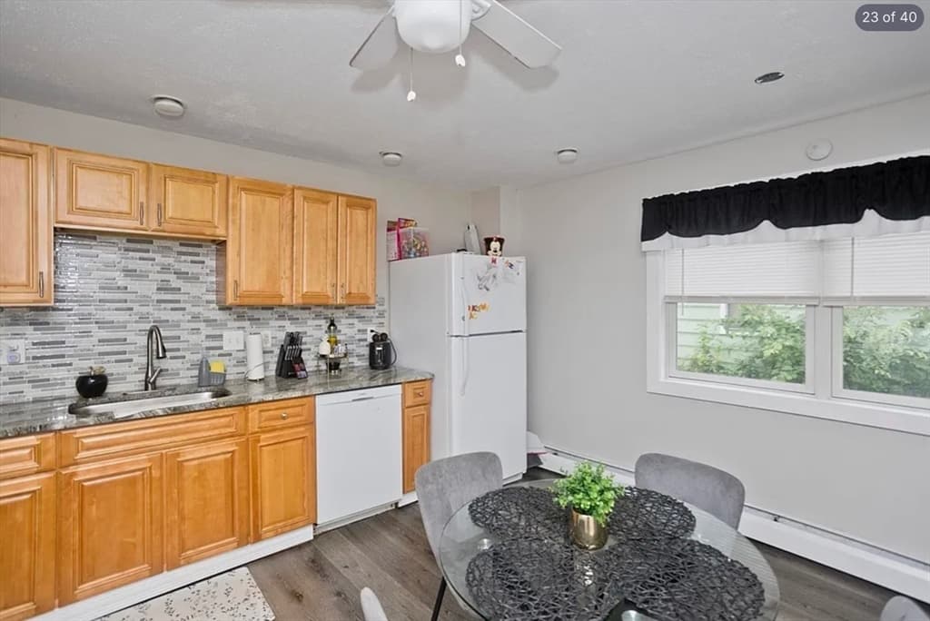 47 Taylor St, Holyoke MA 01040 photo 23