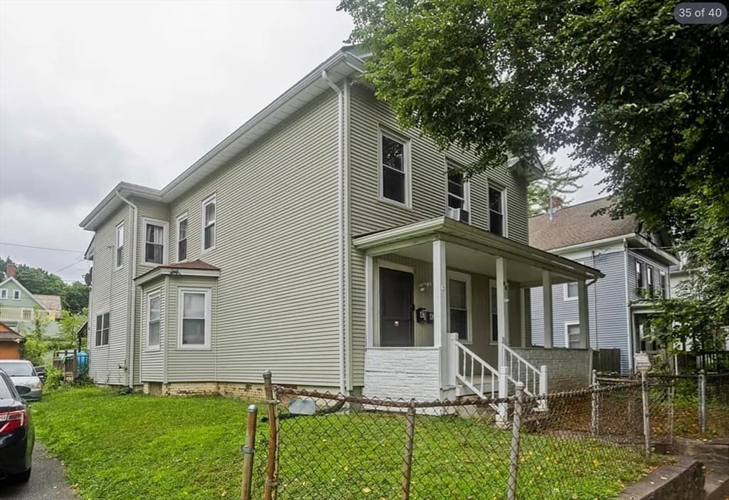 47 Taylor St, Holyoke MA 01040 photo 35
