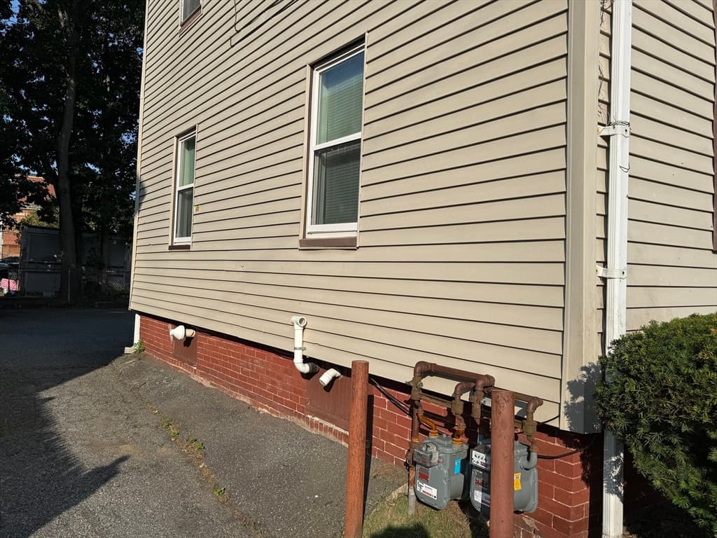 17 Alice Ave, Lynn MA 01902 photo 3