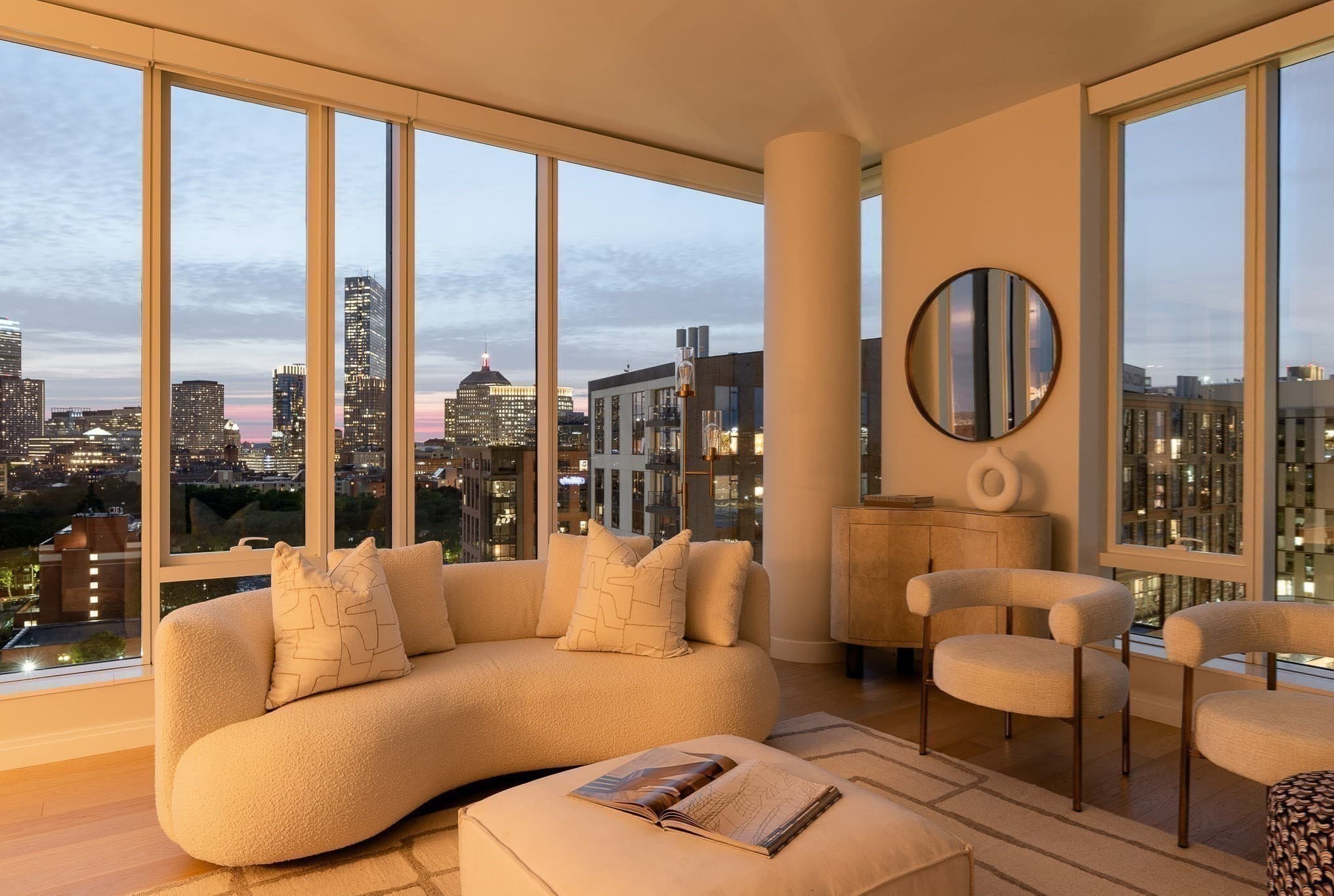 Condominium at 380 Harrison Ave, Boston MA 02118, photo 2 of 34