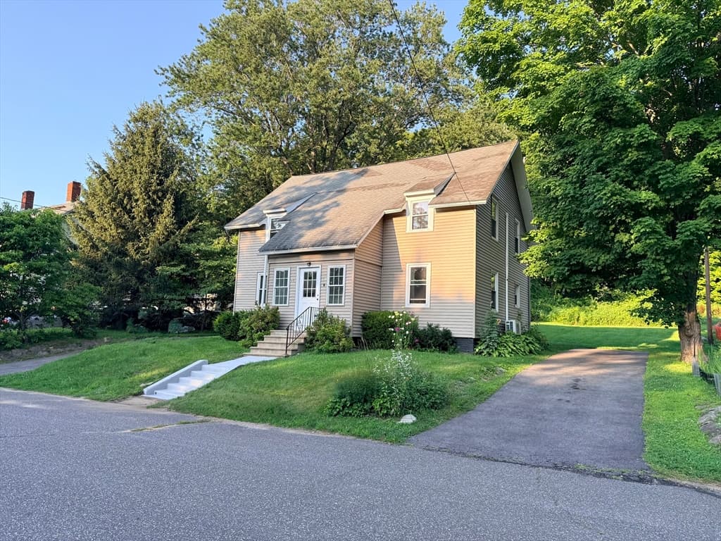 2 Family - 2 Units Side by Side at 49-51 High St, Hardwick MA 01031, Hardwick, photo 4 of 19