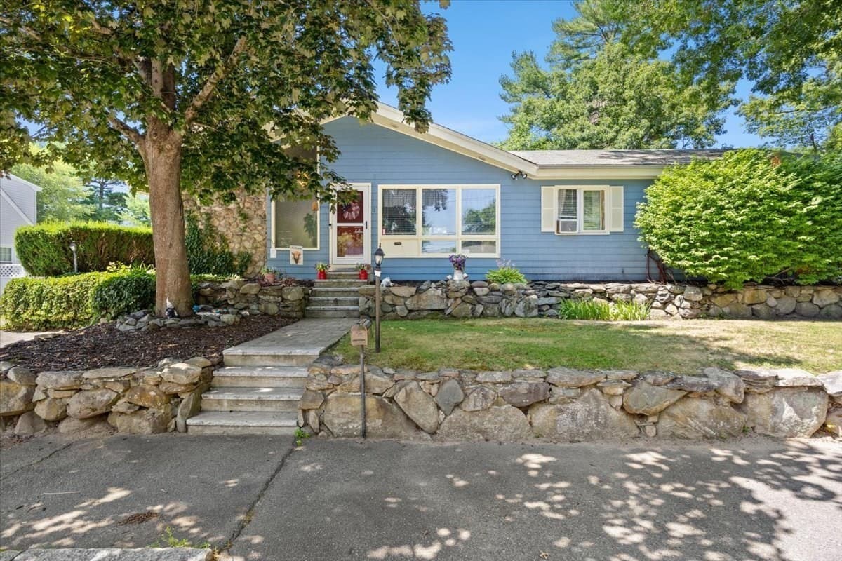 11 Longview Rd, Brockton MA 02301
