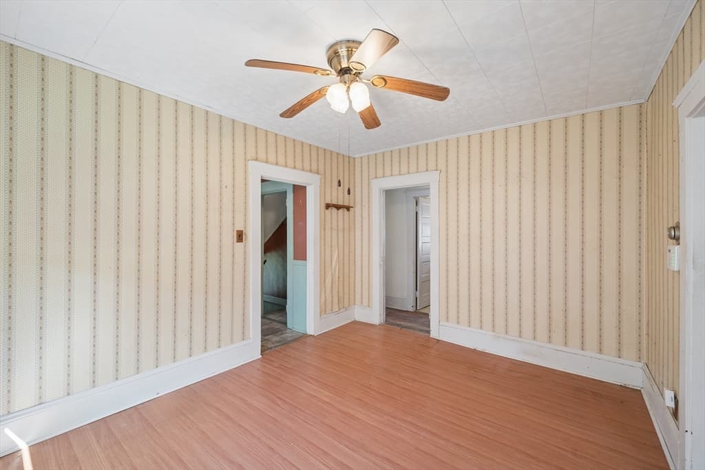 256 Green St, Fairhaven MA 02719 photo 9