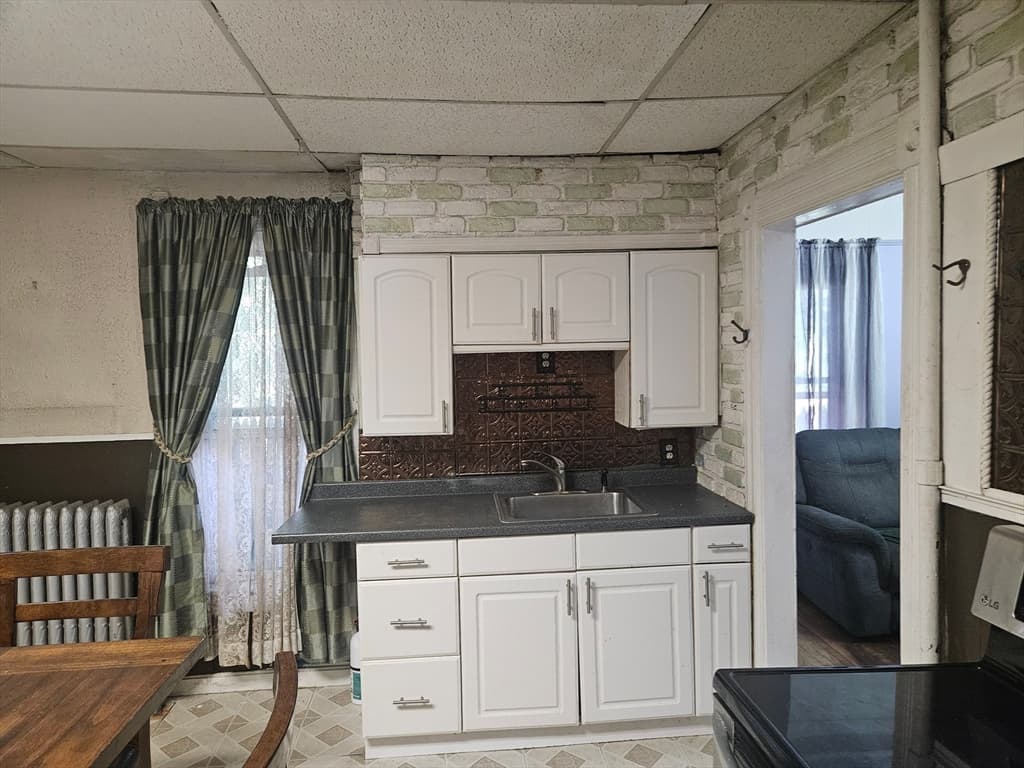399 Stevens, Lowell MA 01851 photo 6
