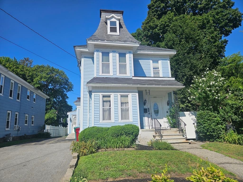 399 Stevens, Lowell MA 01851