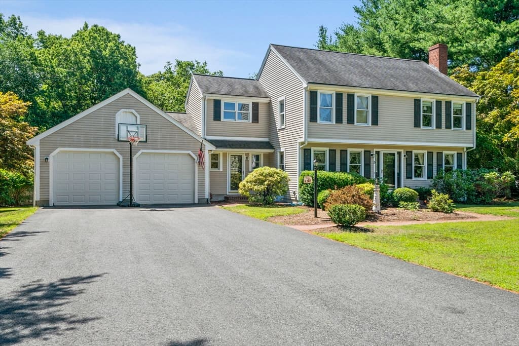 5 Auburndale Hts, Bridgewater MA 02324