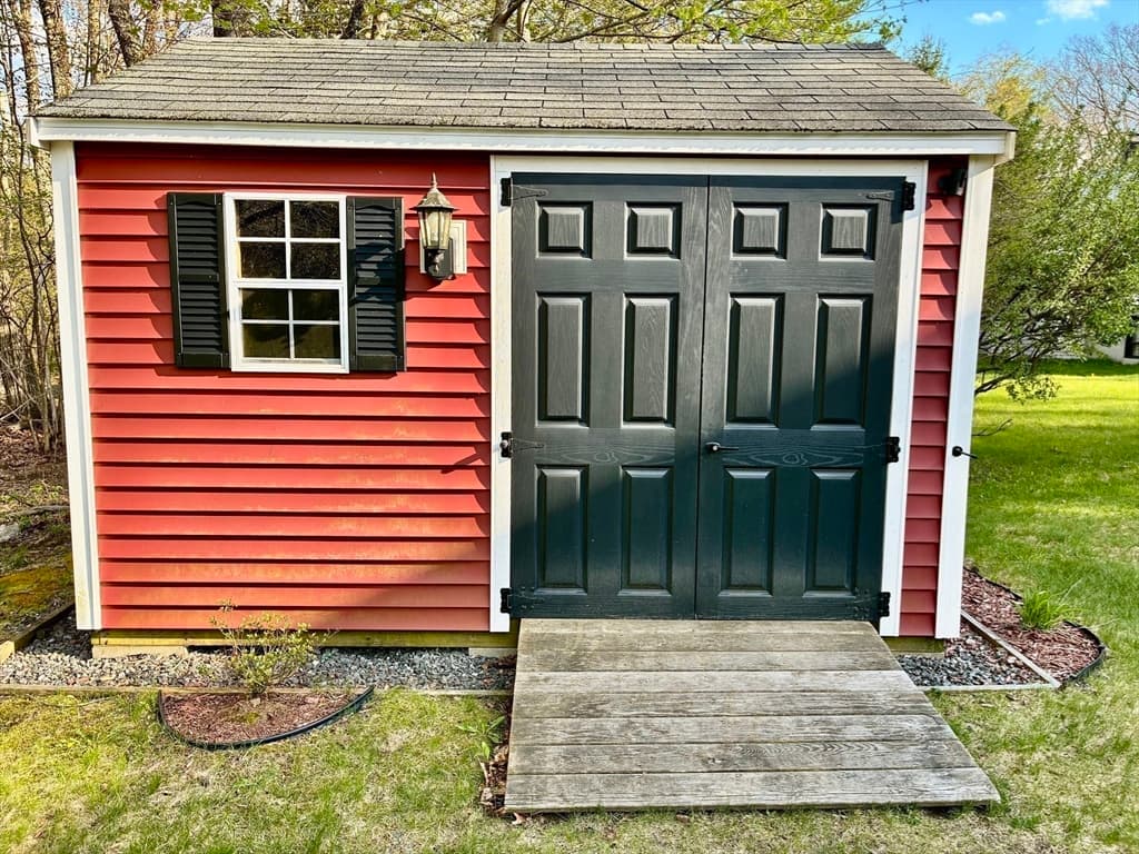 476 Wachusett St, Holden MA 01520 photo 36