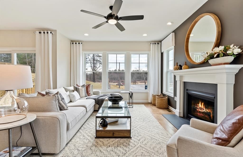 25 Emerald Run # 15, Shrewsbury MA 01545