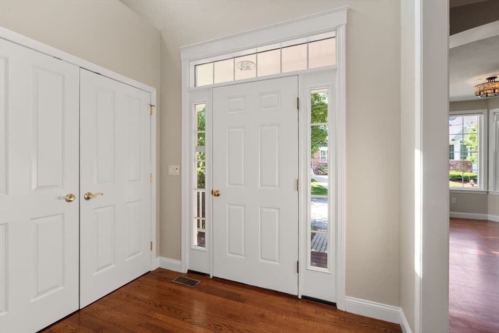 7 Riverwalk Ln # 7, Walpole MA 02032 photo 2