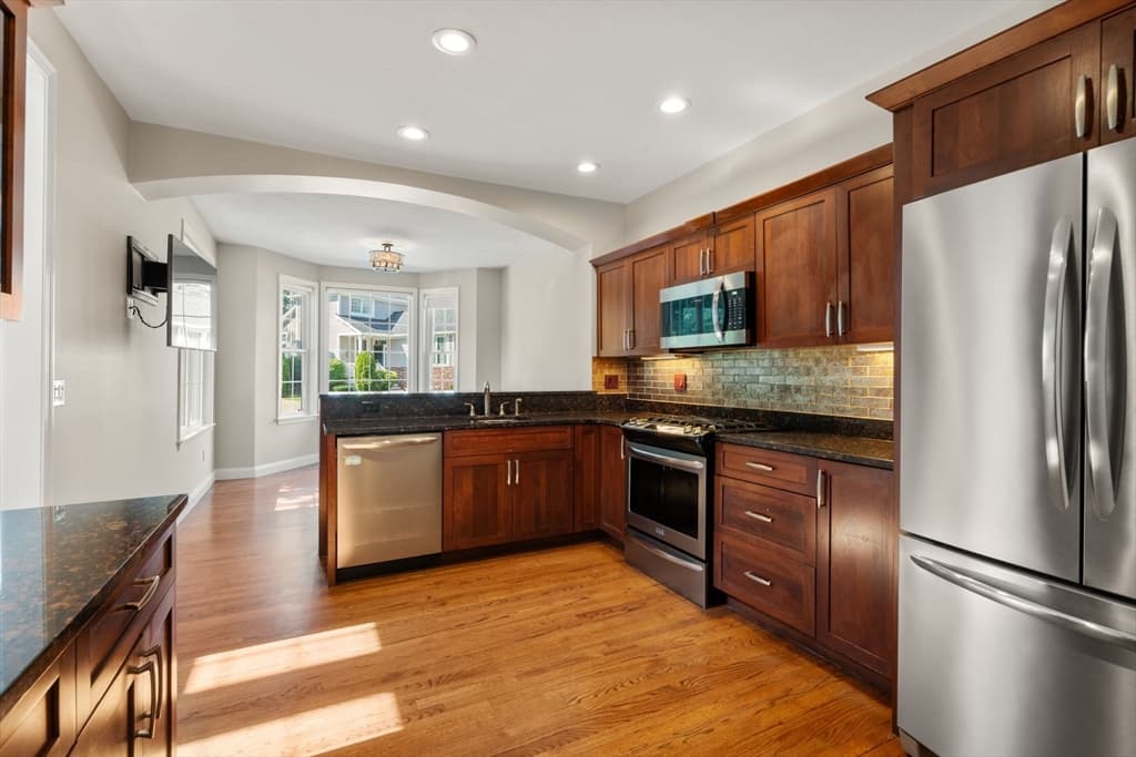 7 Riverwalk Ln # 7, Walpole MA 02032 photo 9