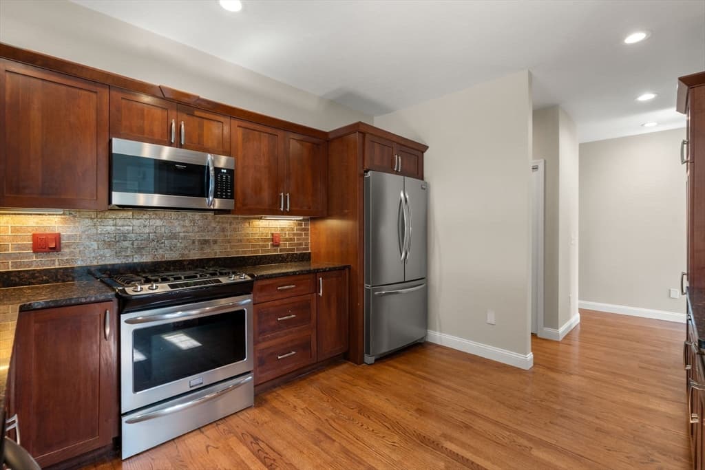 7 Riverwalk Ln # 7, Walpole MA 02032 photo 11