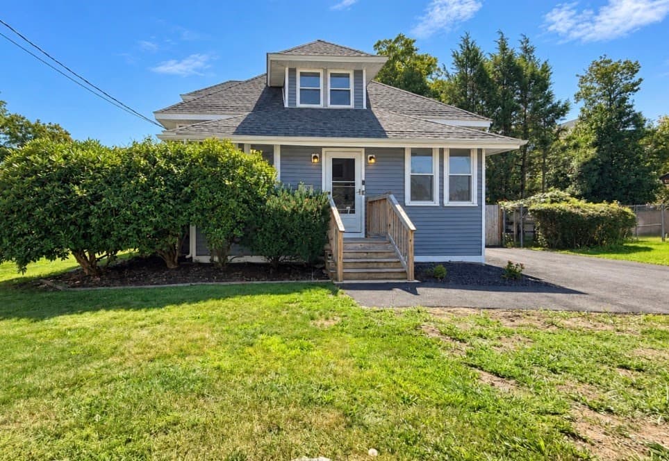 32 Sycamore Ave, Brockton MA 02301