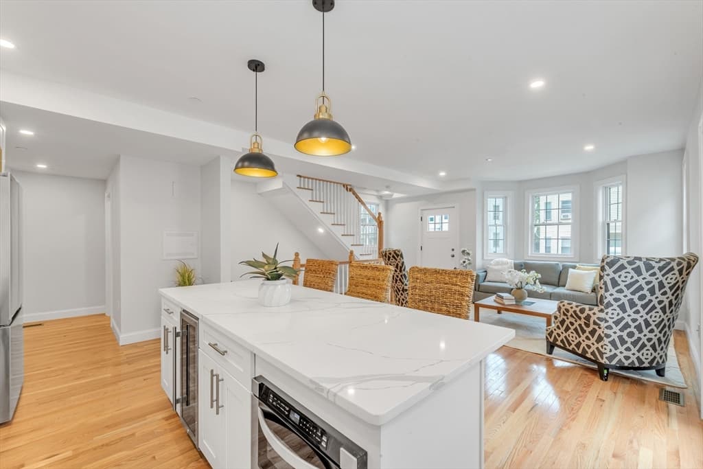 112 Armandine Street # 1, Boston MA 02124 photo 7