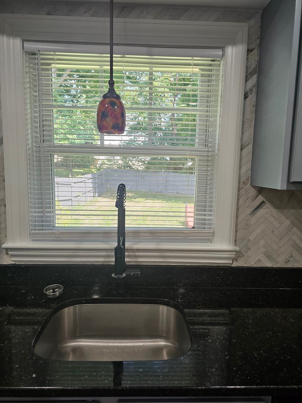 Single Family Residence at 85 Lexington Ave, Lowell MA 01854, photo 7 of 33