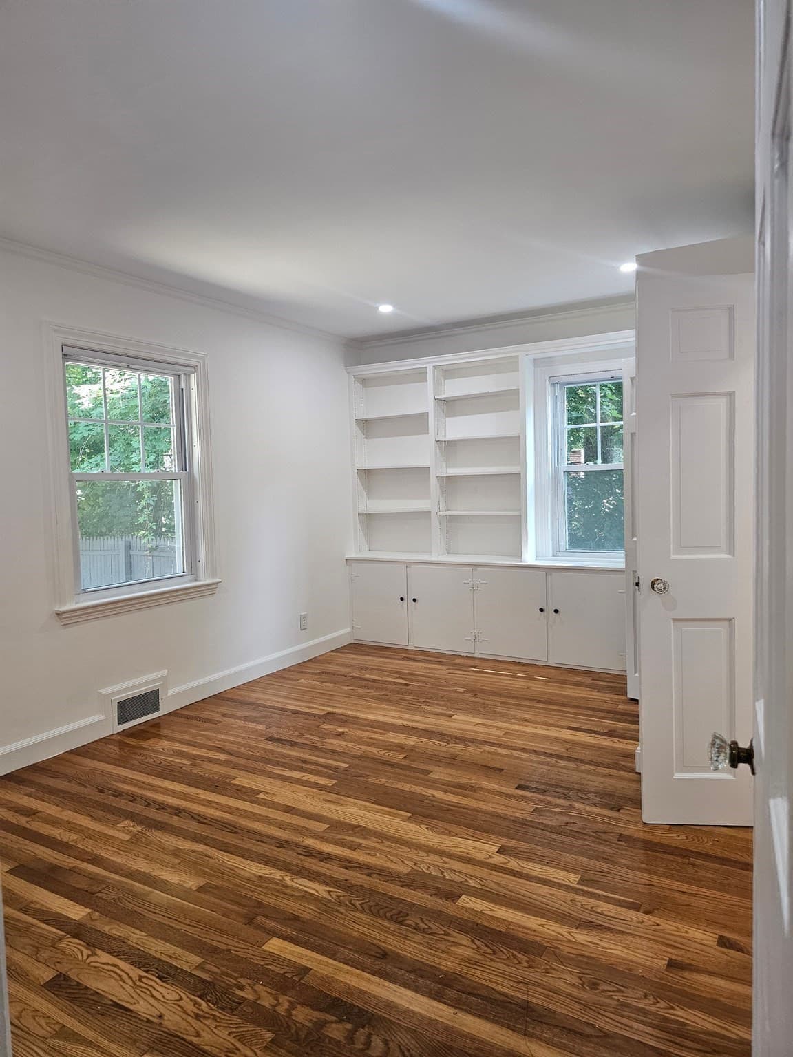 Single Family Residence at 85 Lexington Ave, Lowell MA 01854, photo 20 of 33