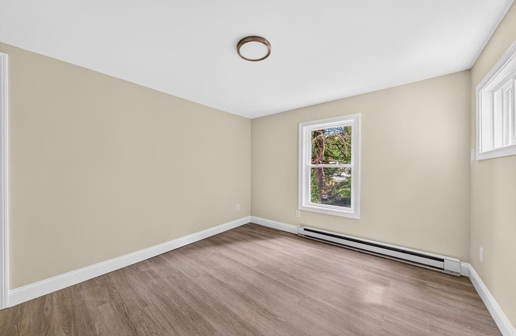 69 Wolcott Ave, Dartmouth MA 02747 photo 14