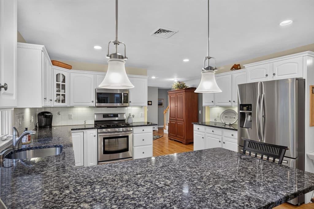 Single Family Residence at 15 Ironwood Court, Dennis MA 02638, Dennis, photo 8 of 42